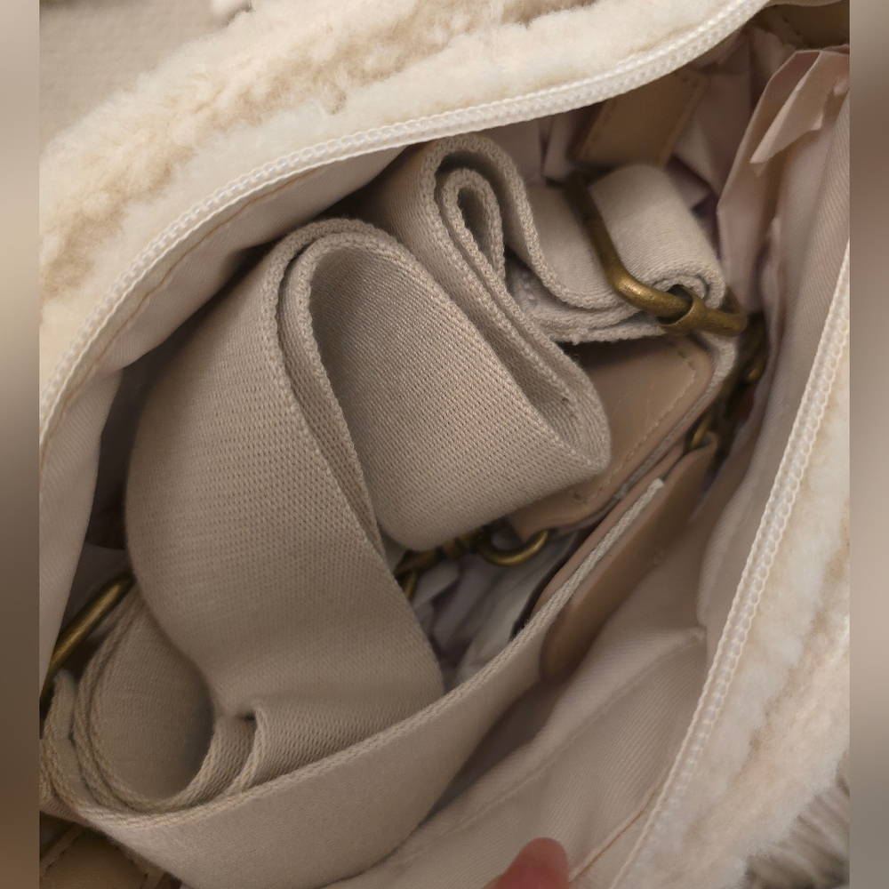 Sherpa Mini Tote - Picture 9 of 10